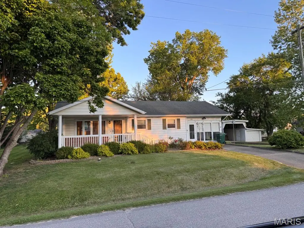 2800 S Carolina Street, Louisiana, MO 63353 - #1