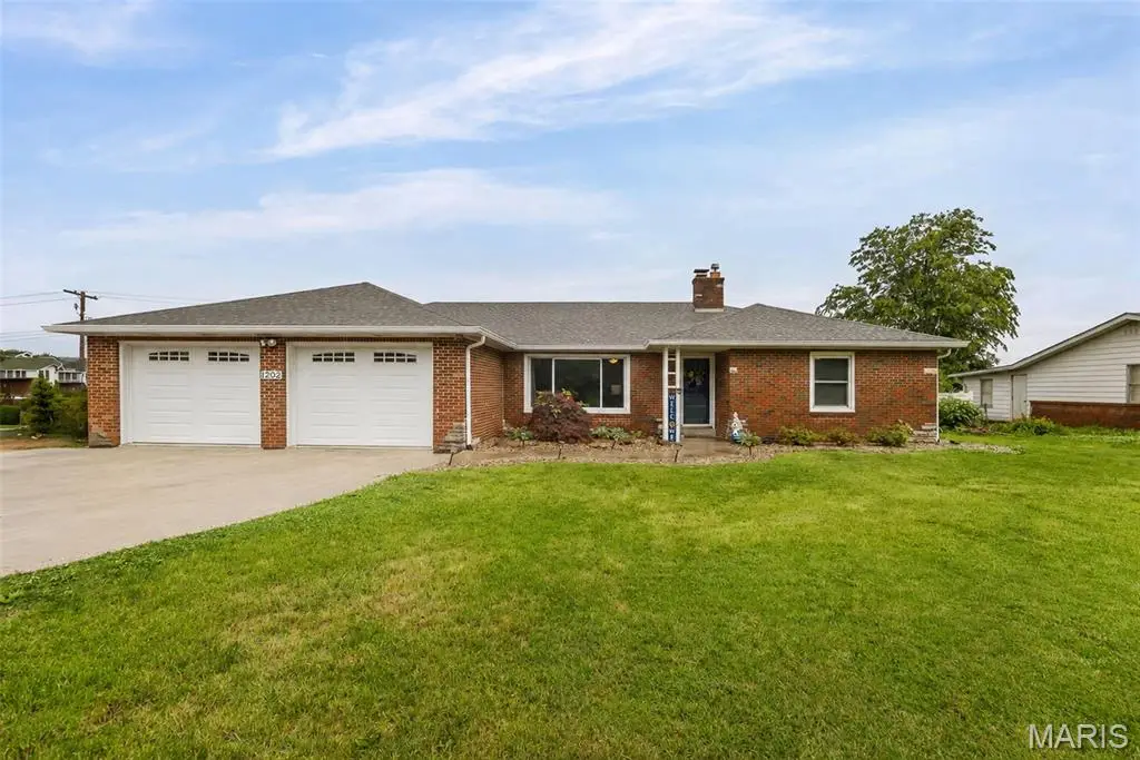 1202 Belleville Street, Lebanon, IL 62254 - #1