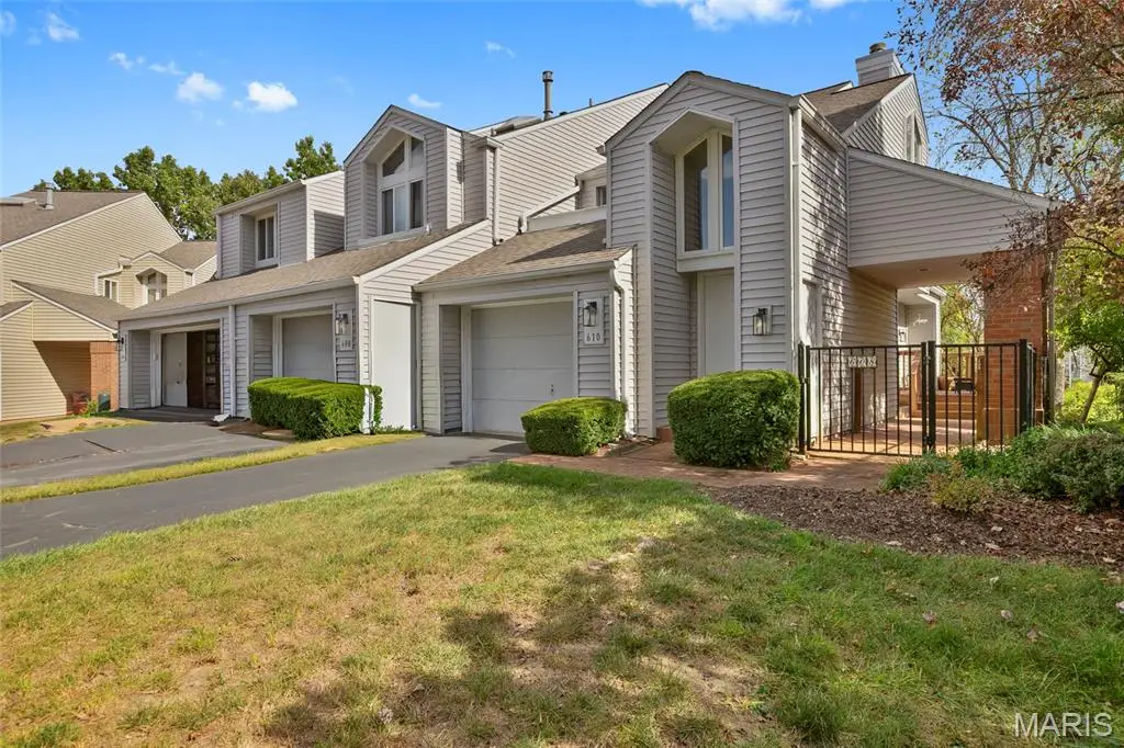608 Highview Circle Drive, Ballwin, MO 63021 - #1