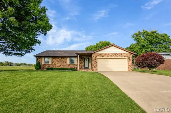 4441 Chantel Drive, Alton, IL 62002