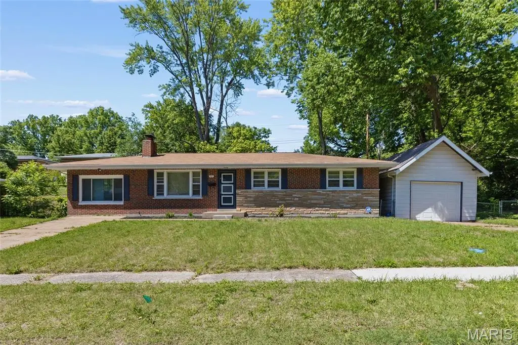 931 Thatcher Avenue, Ferguson, MO 63135 - #1