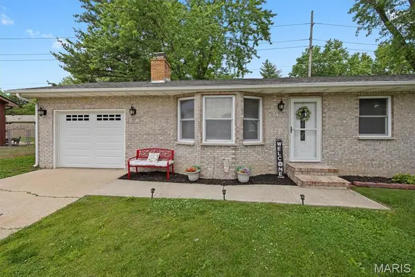 117 Stuart Street, Bethalto, IL 62010