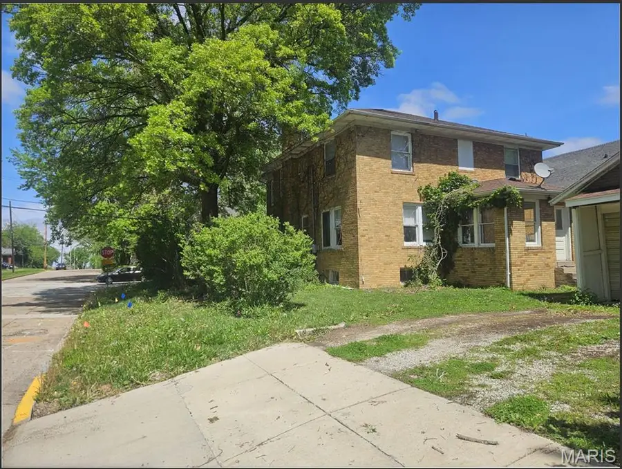 339 Pierce Street, Macomb, IL 61455 - #3