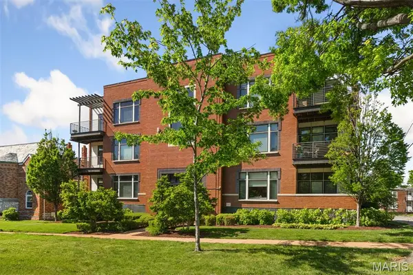 6615 Alamo Avenue #3B, Clayton, MO 63105