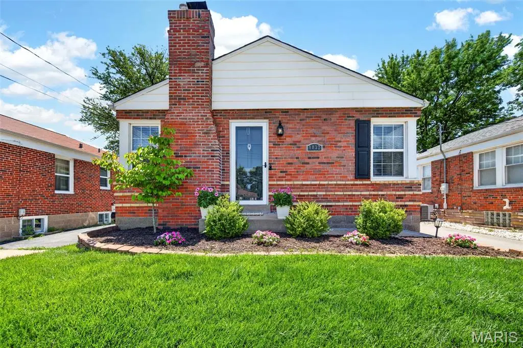 8832 Lawn Avenue, Brentwood, MO 63144 - #1