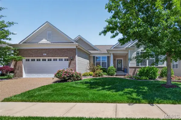 607 Falconcrest Drive, Lake St Louis, MO 63367