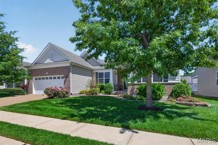 607 Falconcrest Drive, Lake Saint Louis, MO 63367 - #2
