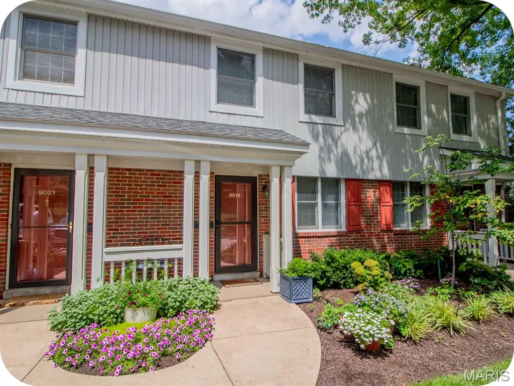 9019 W Swan Circle, Brentwood, MO 63144 - #1