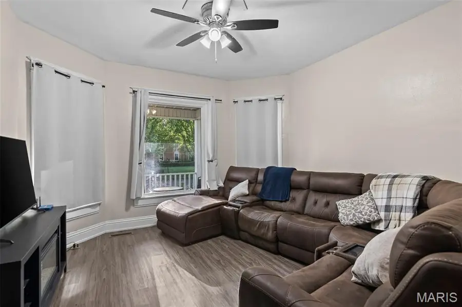 620 N Walnut Street, Litchfield, IL 62056 - #3