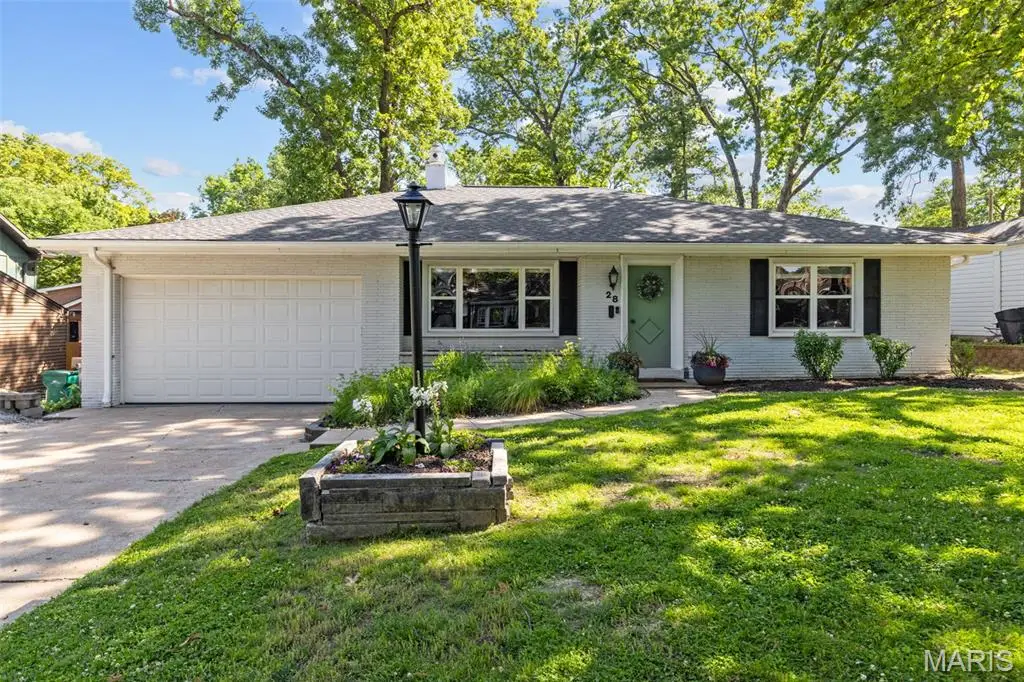 28 Villawood Lane, Webster Groves, MO 63119 - #1