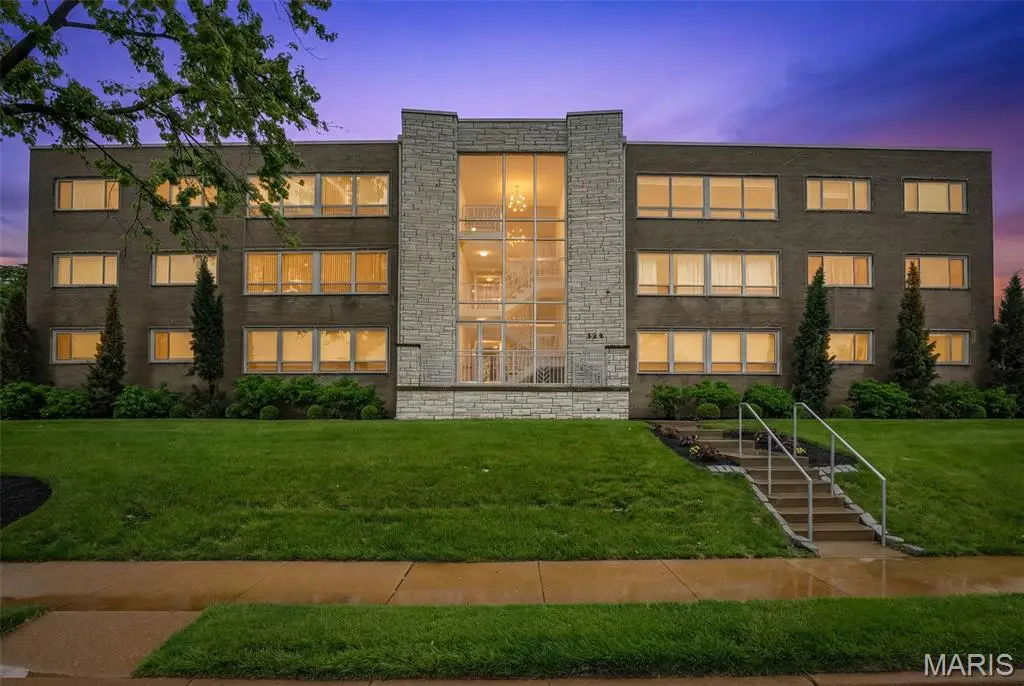 520 S Brentwood Boulevard #2D, Clayton, MO 63105 - #1