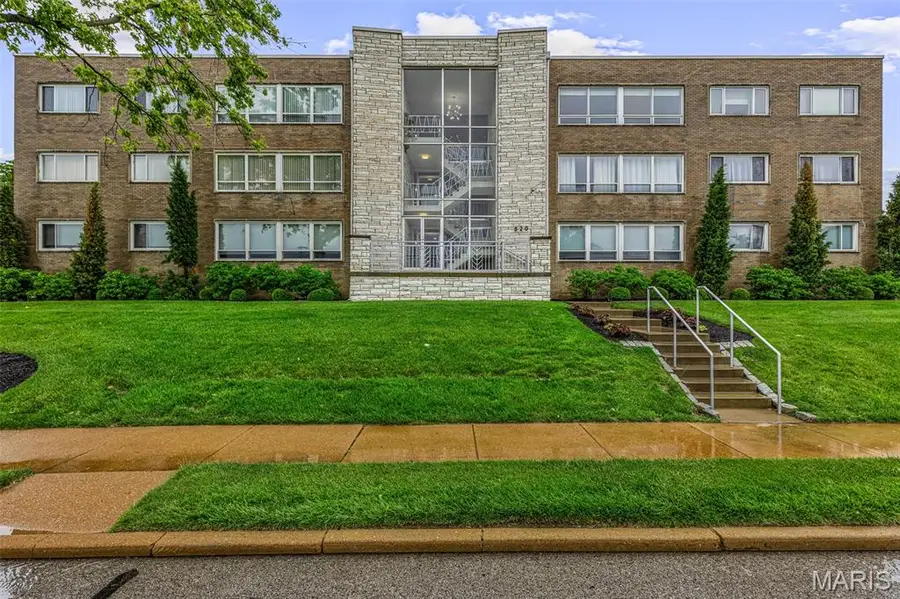 520 S Brentwood Boulevard #2D, Clayton, MO 63105 - #2