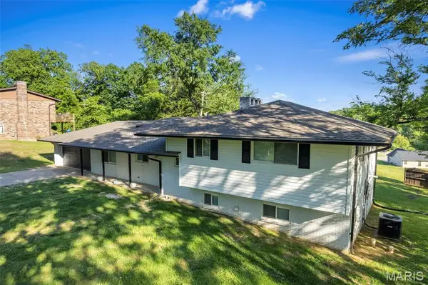 1859 Lakeshore Drive, Cape Girardeau, MO 63701