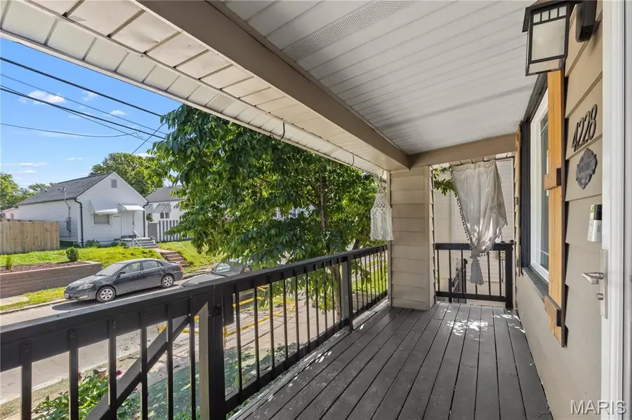 4228 Schiller Place, Saint Louis, MO 63116 - #3