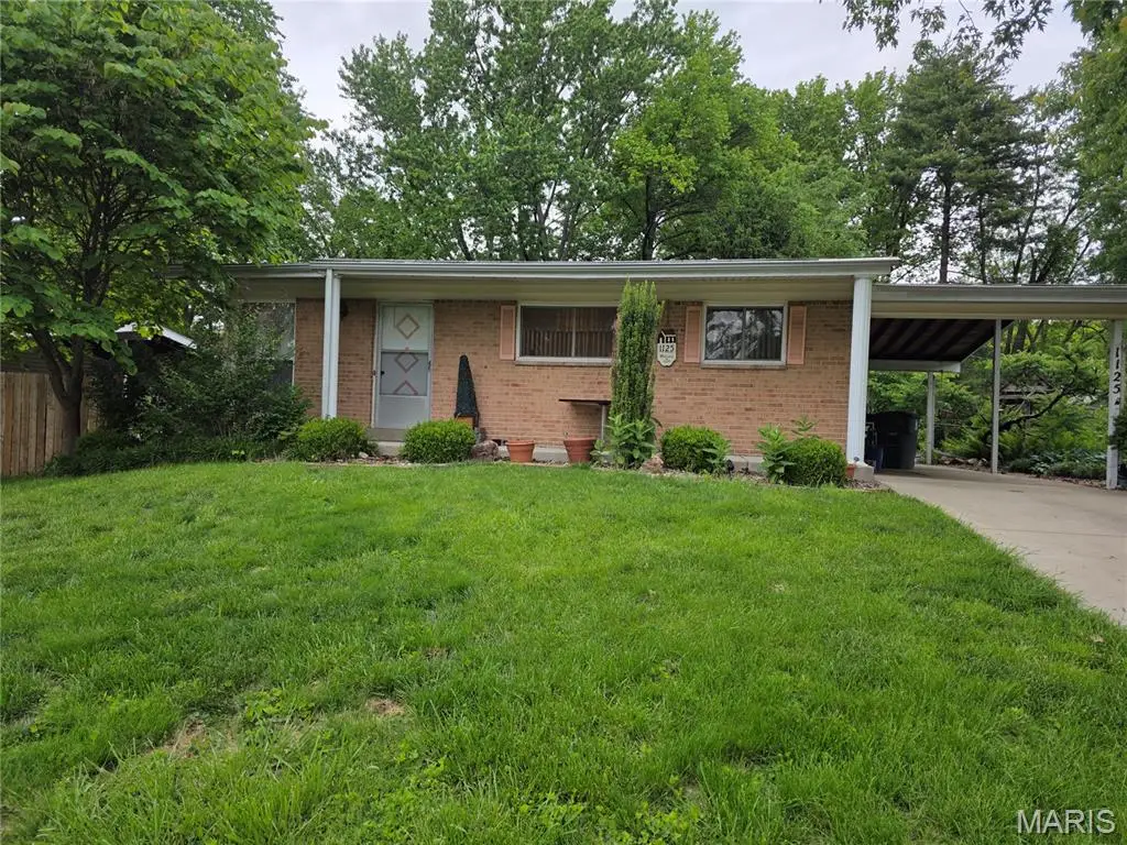 1125 Apache Drive, Florissant, MO 63033 - #1
