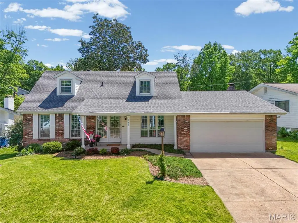 916 Parkfield Terrace, Manchester, MO 63021 - #1