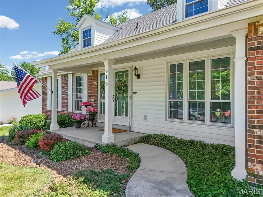 916 Parkfield Terrace, Manchester, MO 63021 - #2