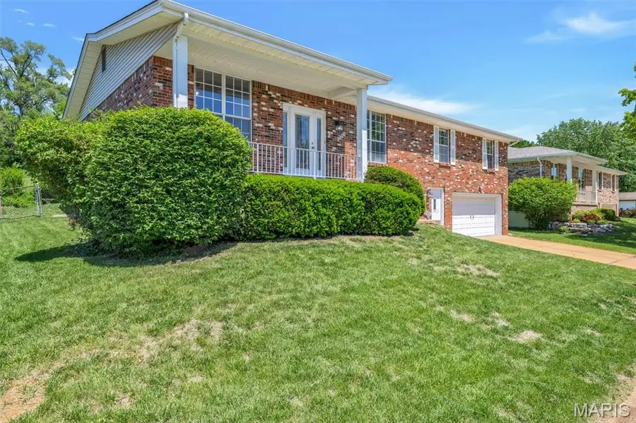 4863 Vermilion Drive, Saint Louis, MO 63128 - #3