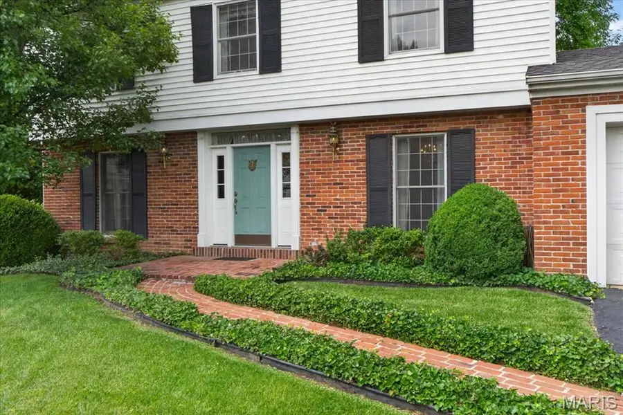 925 Winterwood Lane, Ladue, MO 63124 - #3