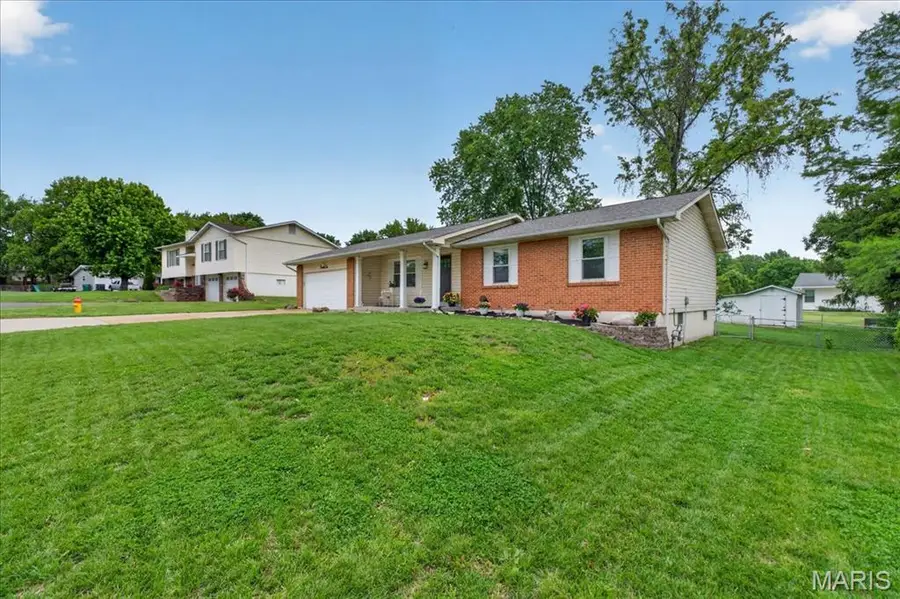 22 Armitage Drive, Saint Peters, MO 63376 - #3