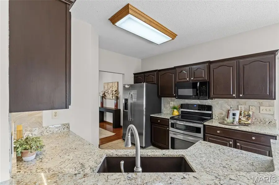195 England Drive, O Fallon, MO 63366 - #3