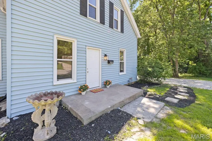3027 Mayfield Avenue, Alton, IL 62002 - #2