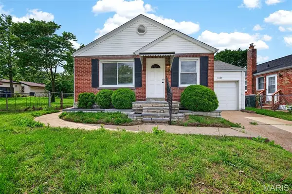 1127 Pembroke Drive, St Louis, MO 63119