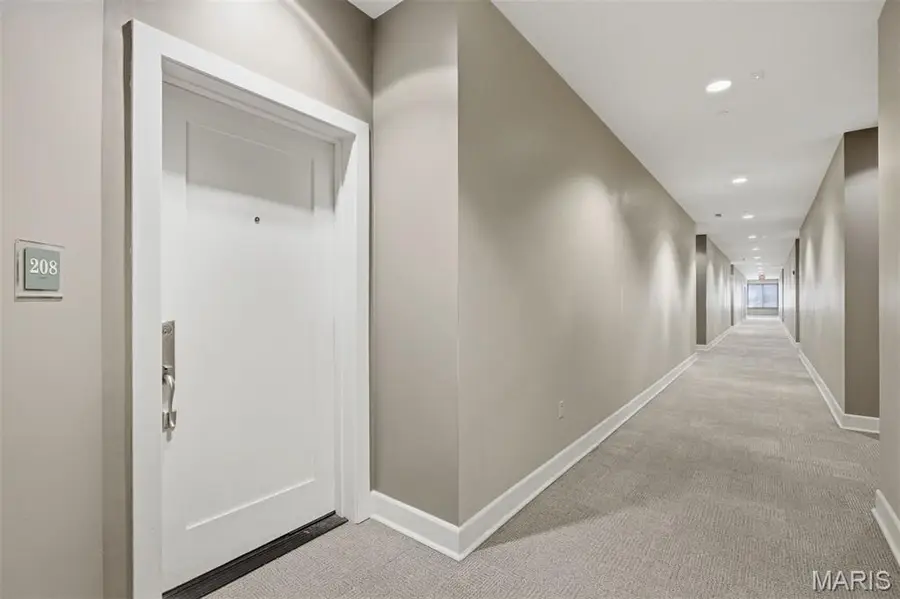 6451 Clayton Road #208, Clayton, MO 63117 - #3