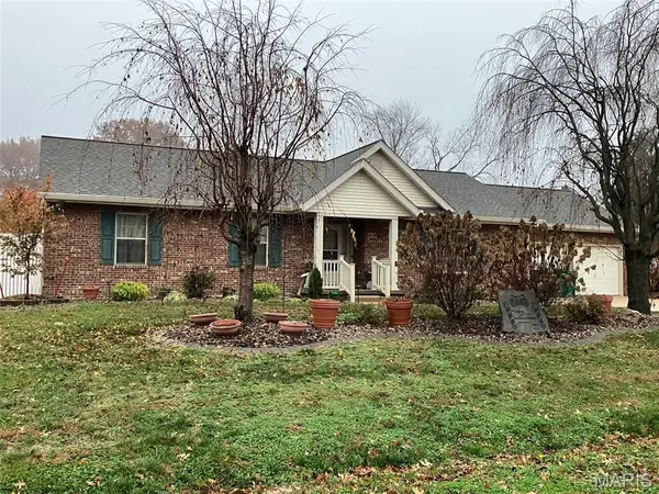 221 Sharp Street, Beckemeyer, IL 62219