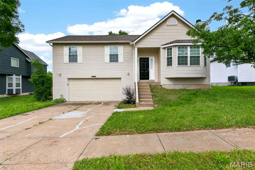 14459 Williamsburg Manor Drive, Florissant, MO 63034 - #1