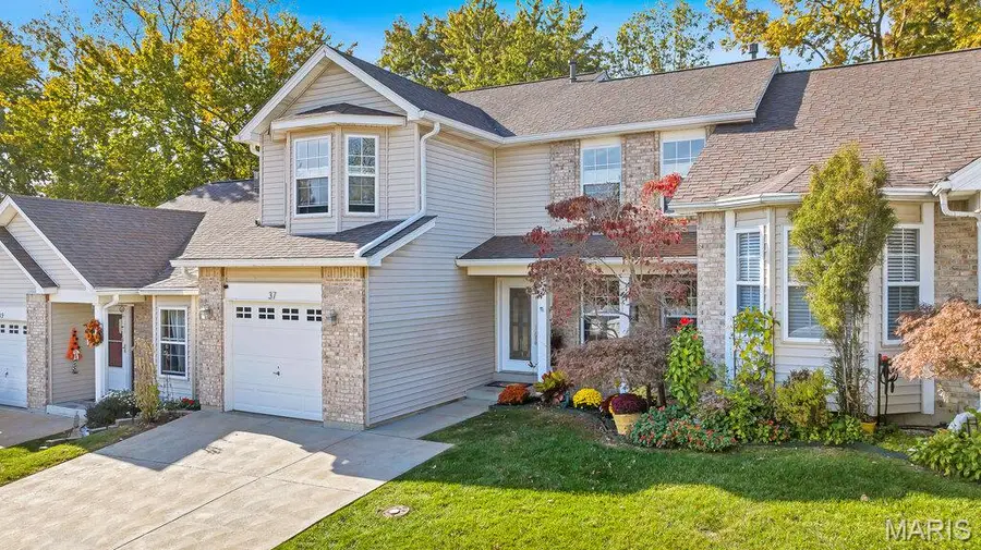 37 Parkway Villas Court, Saint Peters, MO 63303 - #3