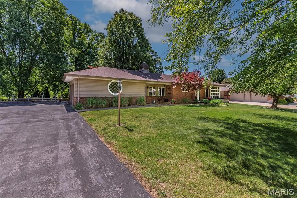 11834 Tescord Drive, Saint Louis, MO 63128 - #1