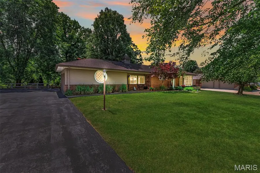 11834 Tescord Drive, Saint Louis, MO 63128 - #2
