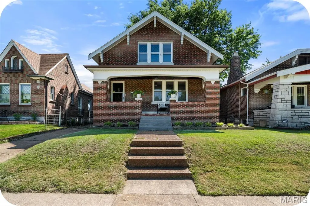 4322 Holly Hills Boulevard, Saint Louis, MO 63116 - #1