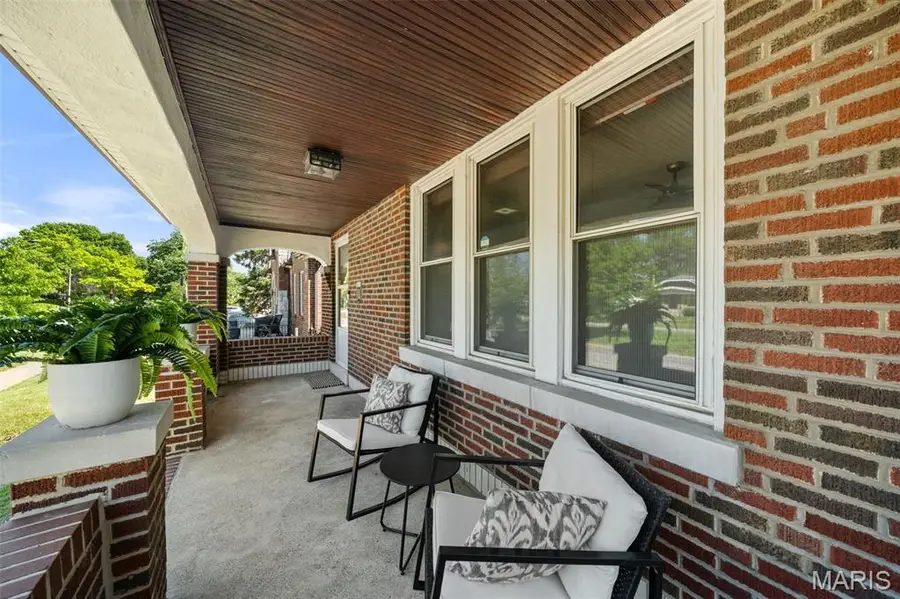 4322 Holly Hills Boulevard, Saint Louis, MO 63116 - #3