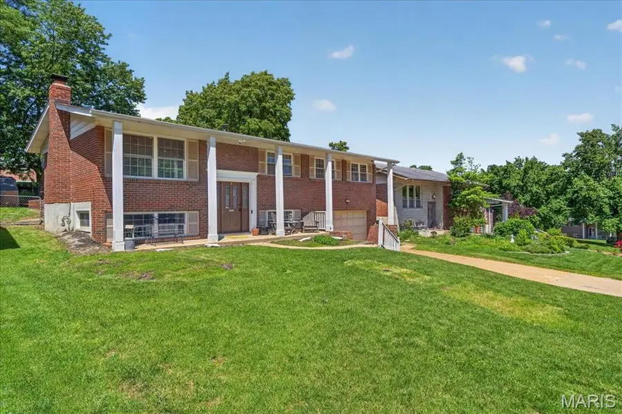 11223 Claywood Drive, Saint Louis, MO 63126 - #2