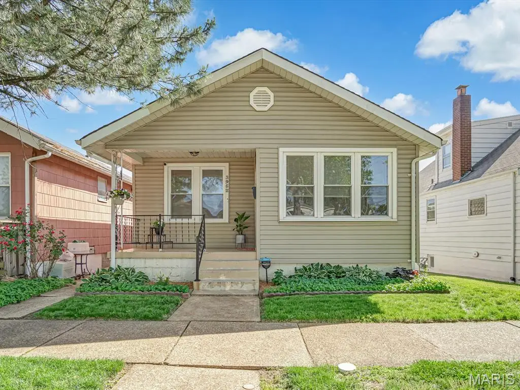 3952 Itaska Street, Saint Louis, MO 63116 - #1