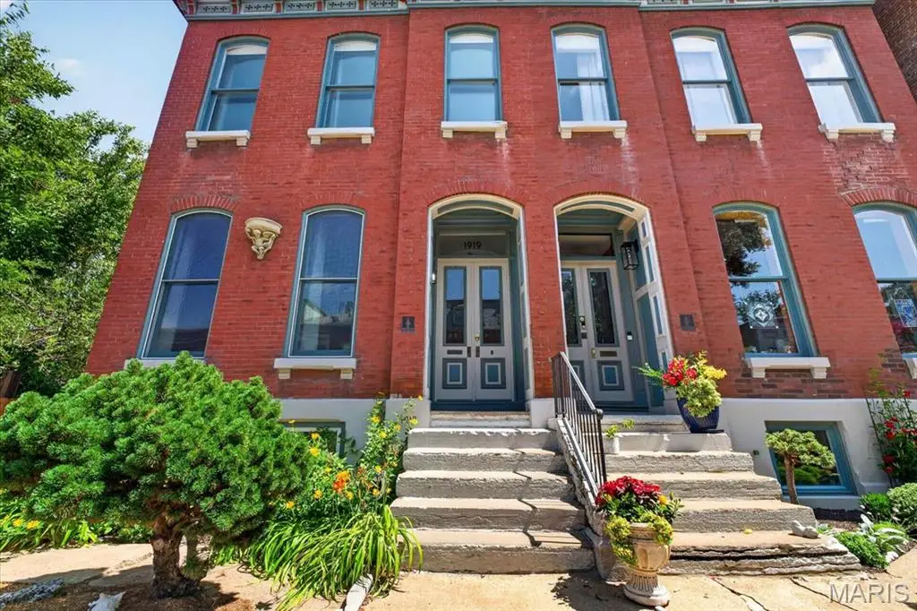 1919 Hickory Street, Saint Louis, MO 63104 - #1