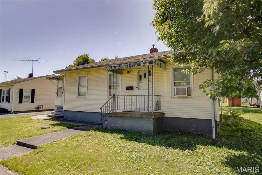 406 Snedeker Street, Jerseyville, IL 62052 - #2