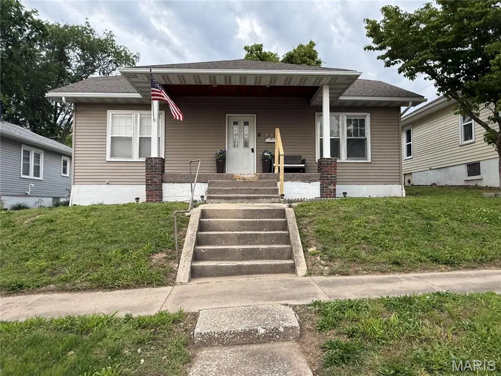2702 Hubbard Street, Hannibal, MO 63401 - #1