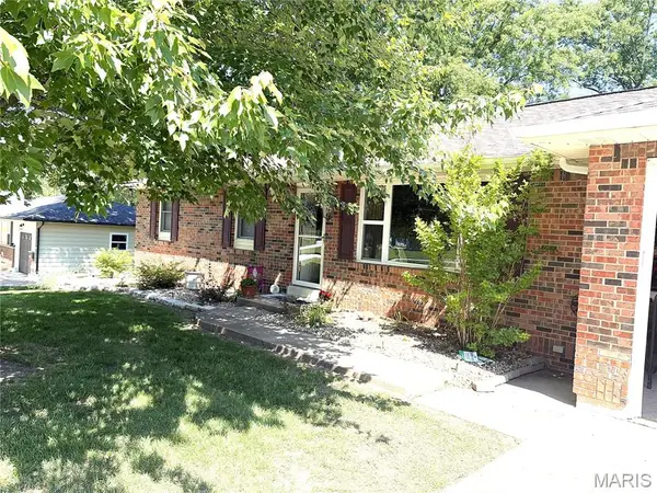 727 Cordes Street, O'Fallon, MO 63366