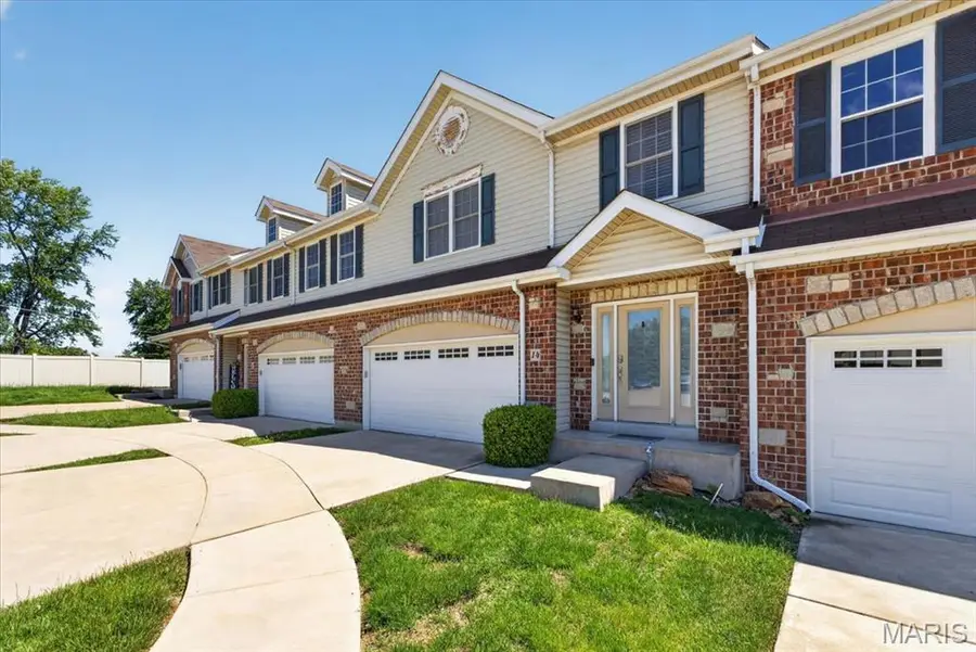 14 Loris Lane, Saint Charles, MO 63303 - #2