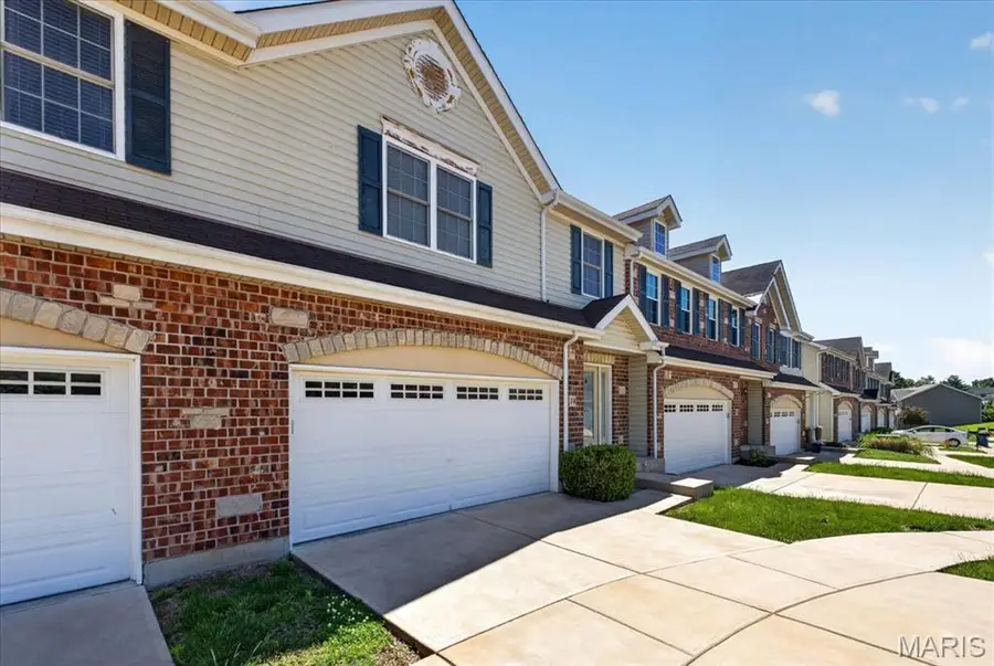14 Loris Lane, Saint Charles, MO 63303 - #3