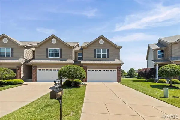 836 Harbor Woods Drive, Fairview Heights, IL 62208