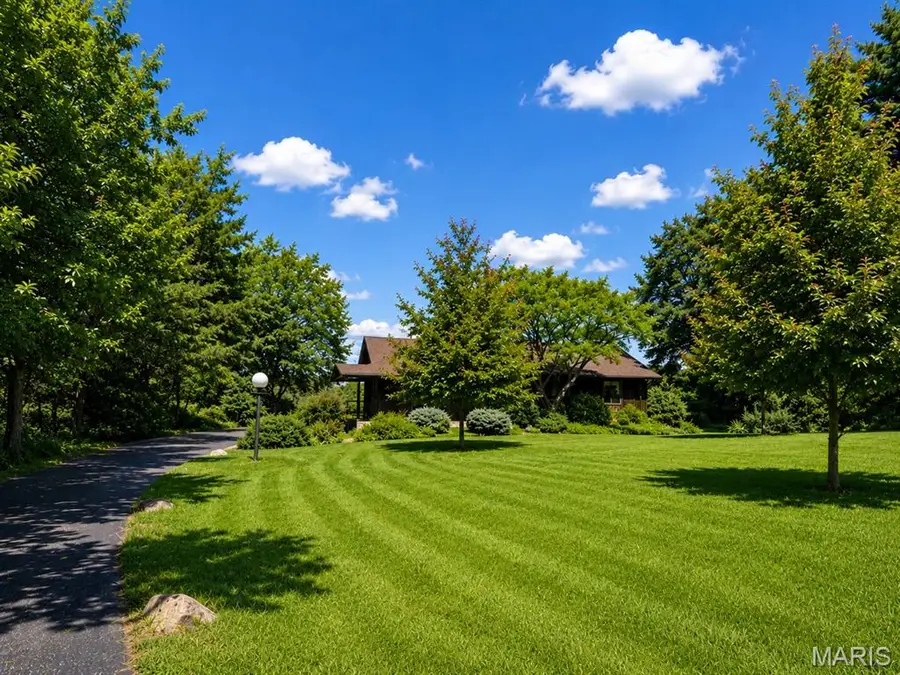 505 Taylor Young Drive, Kirkwood, MO 63122 - #2