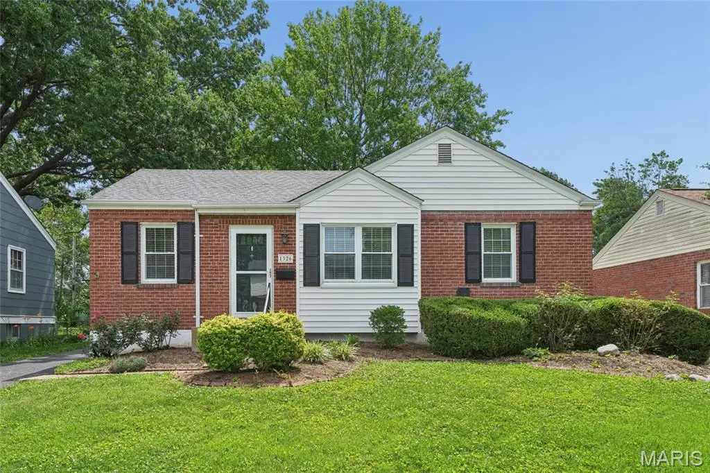 1326 Warson Place, Saint Louis, MO 63119 - #1