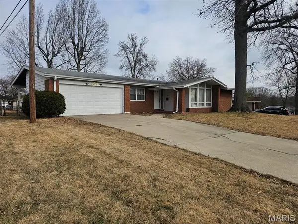 1460 Tremont Drive, Florissant, MO 63033