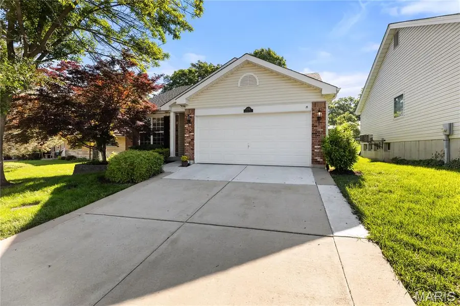 10140 Shapfield Lane, Affton, MO 63123 - #3