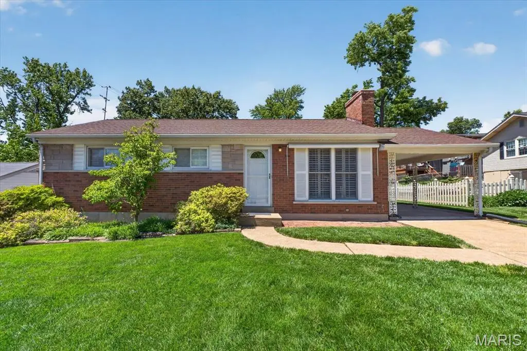 9909 Chantenay Drive, Saint Louis, MO 63123 - #1