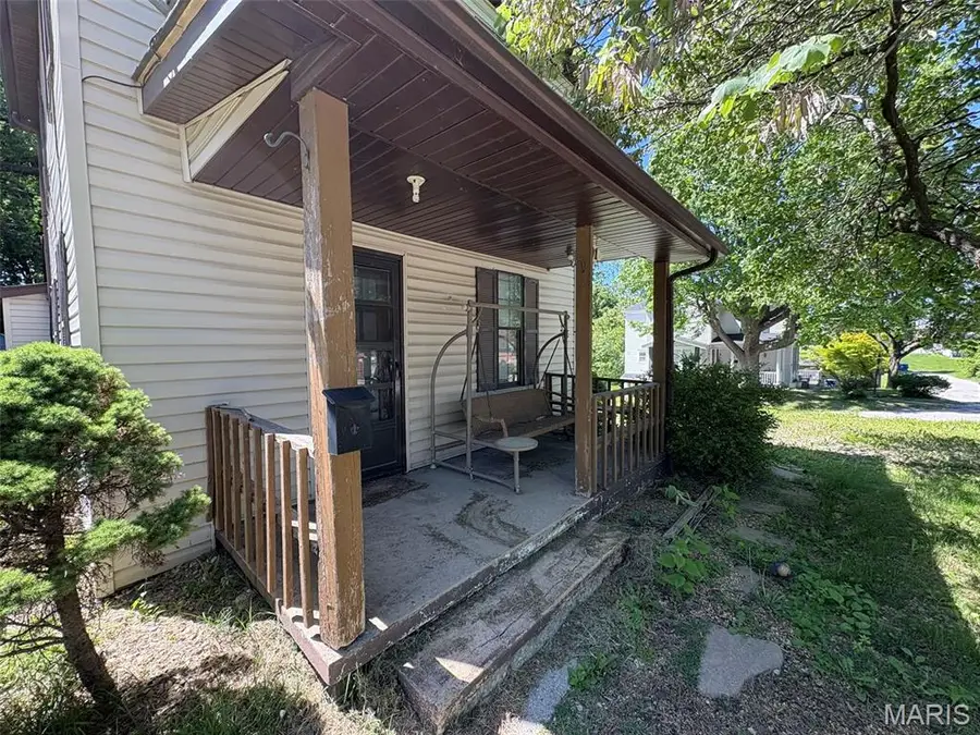 301 Plum Street, Collinsville, IL 62234 - #3